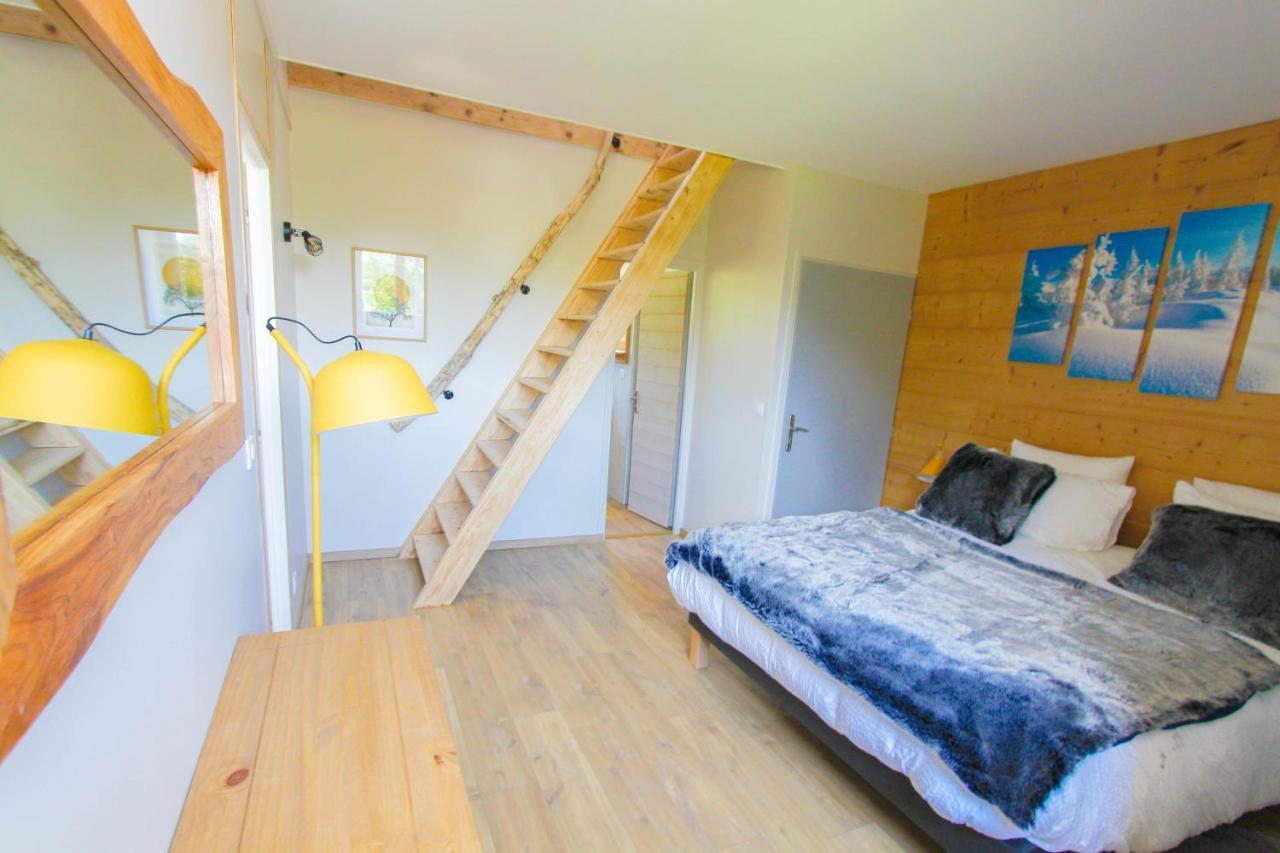 Bed and Breakfast L'Etang De La Tourne Les Marches Exterior foto