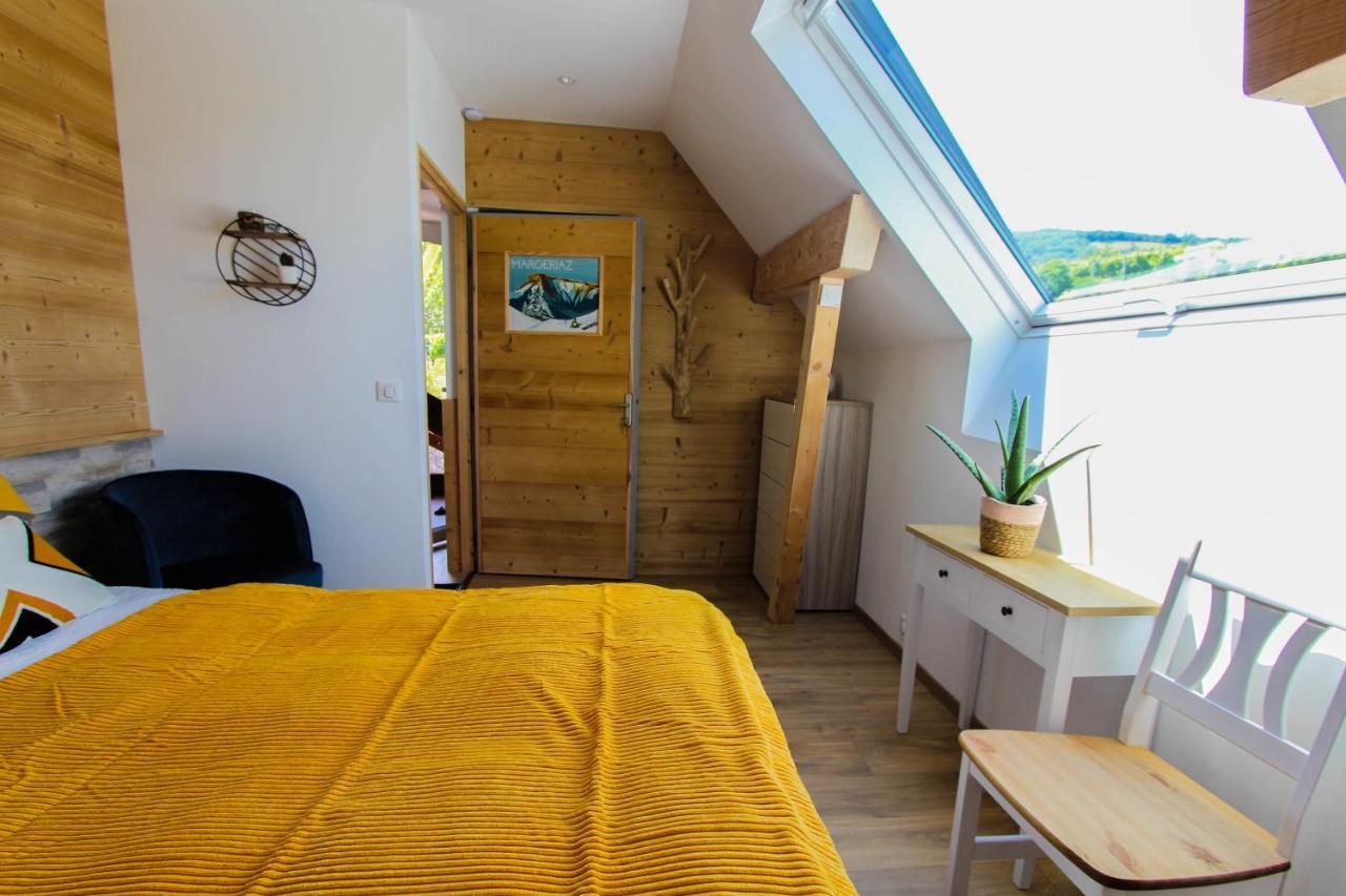 Bed and Breakfast L'Etang De La Tourne Les Marches Exterior foto